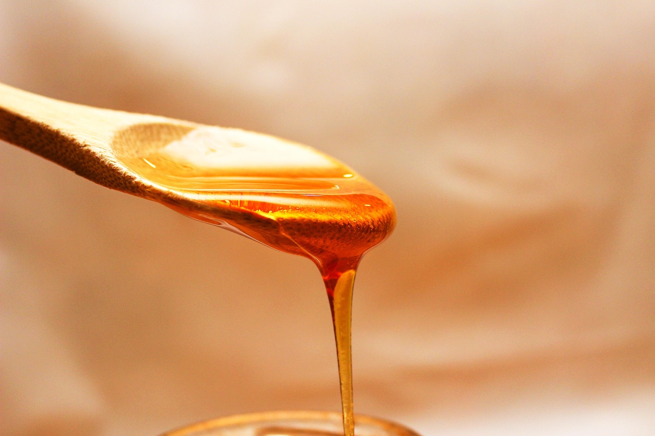 Honey, flowing, spoon — Acquire the services of chiropractor to get rid of chronic back pain