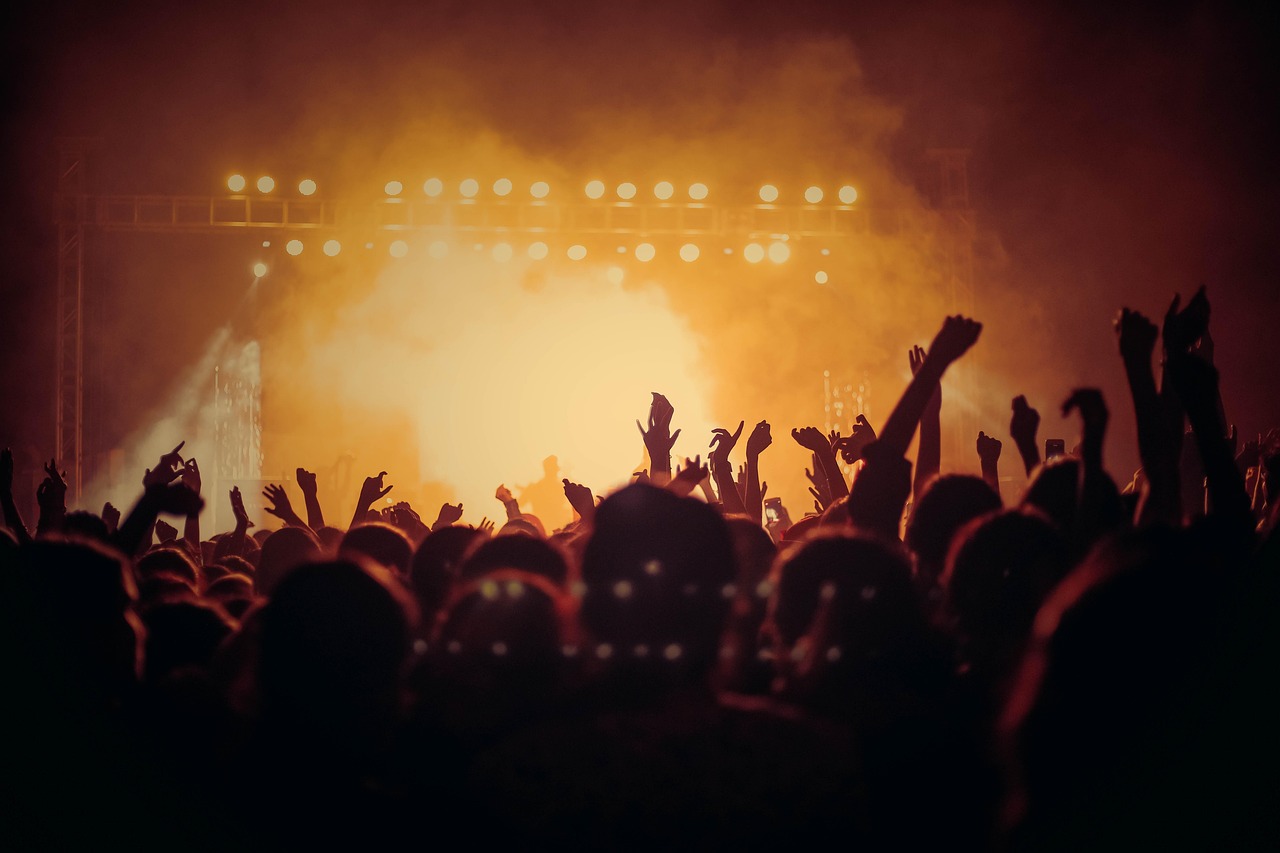 Concert, live, audience — Basic Info on Online Gambling in the UK