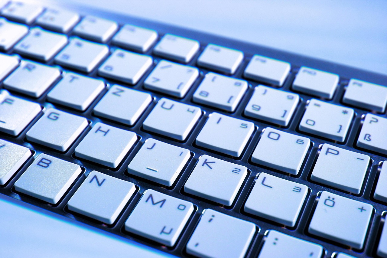 Keyboard, hardware, computer — Do You Know How to Configure Security on Your iPhone?