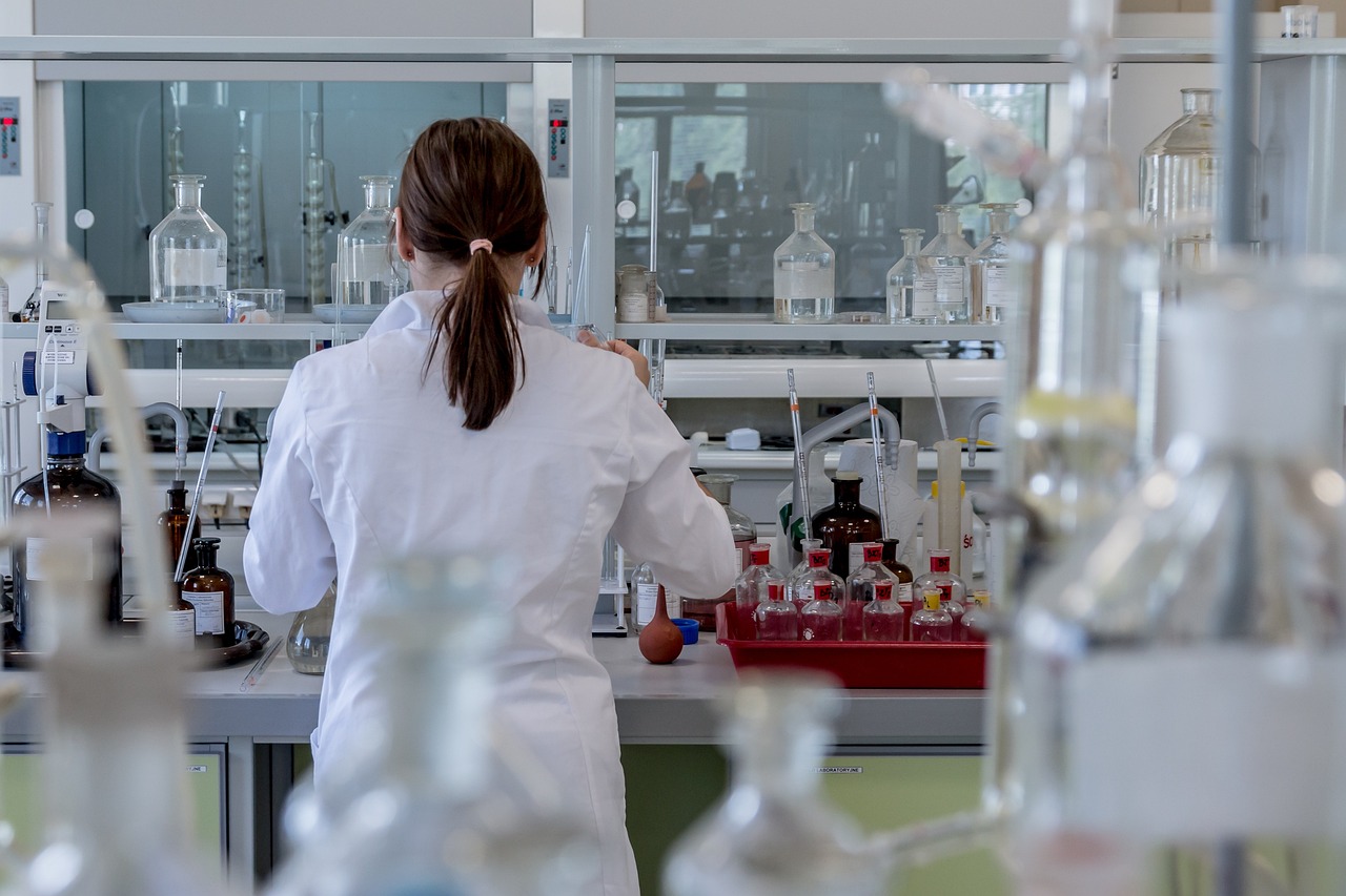 Laboratory, analysis, chemistry — How Sleeping Pills Helps You Cope Up With Mental Illness Or Sleeping Problems?