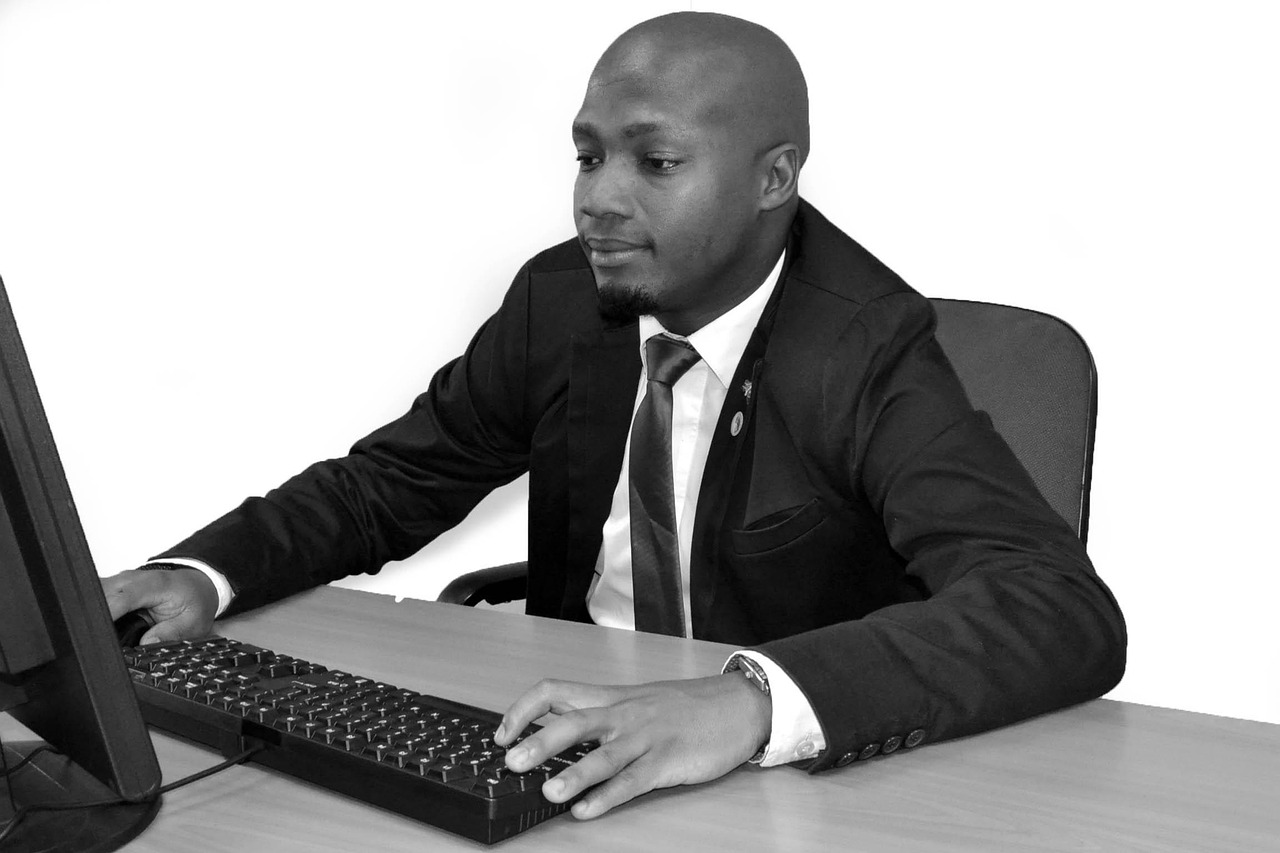 African business, business, working — How to Sell Your Utah Fast House