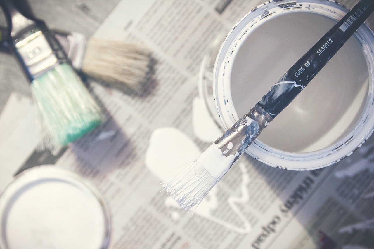 Paint, brushes, bucket — Refinancing To Pay For a Remodel or Home Improvement